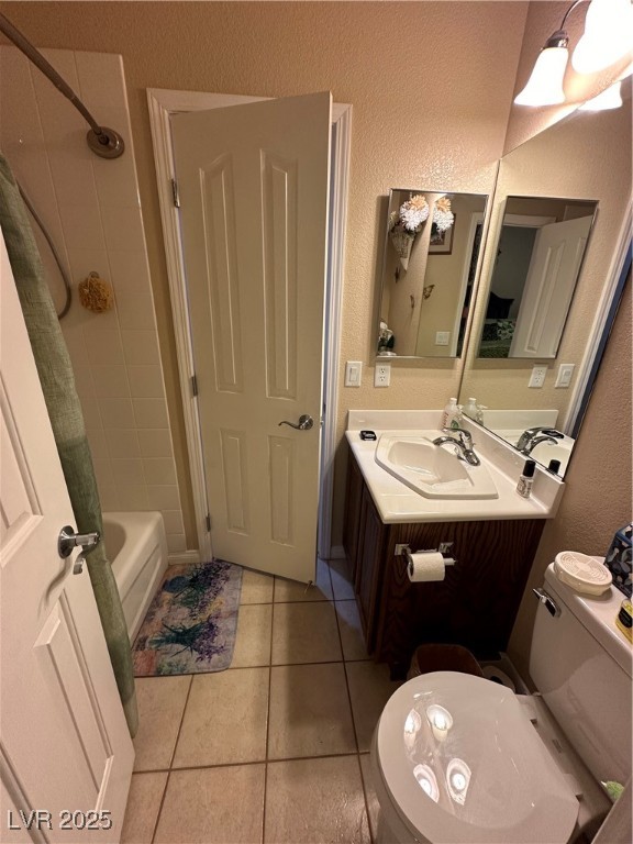 5016 Wayfaring Tree Avenue Property Photo 19
