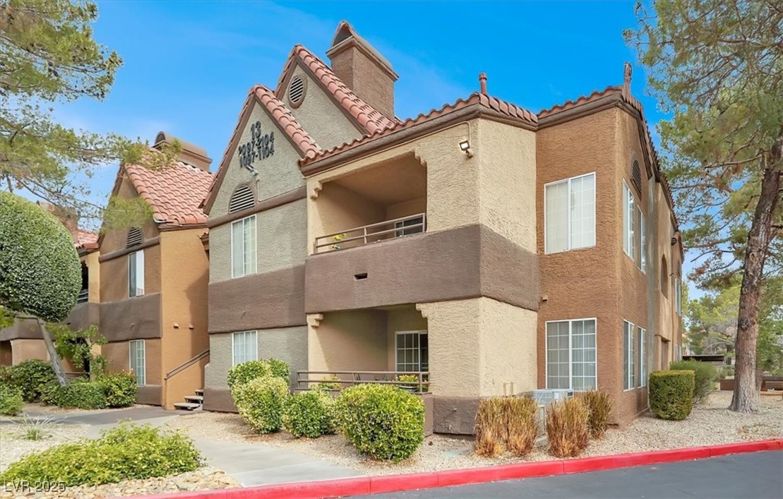 2200 South Fort Apache Road 1101 Property Photo 1