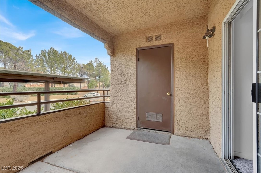 2200 South Fort Apache Road 1101 Property Photo 19