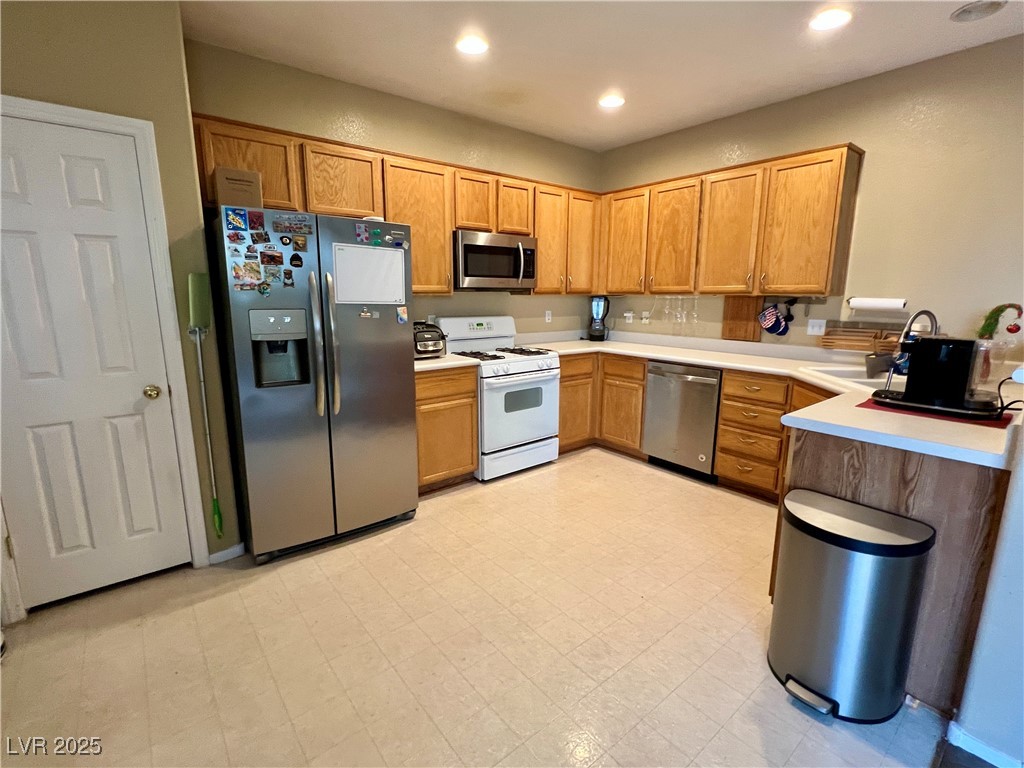 9553 Madsen Glen Court Property Photo 25