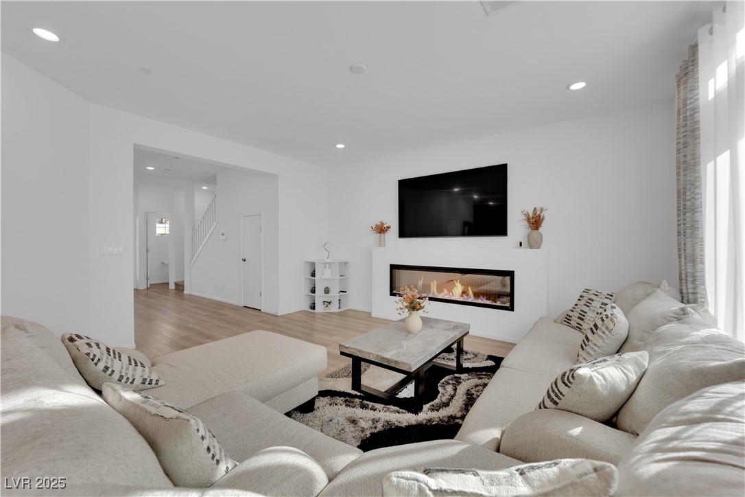 10375 Rose Palisade Street Property Photo 6