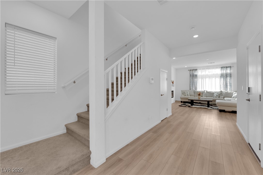 10375 Rose Palisade Street Property Photo 14