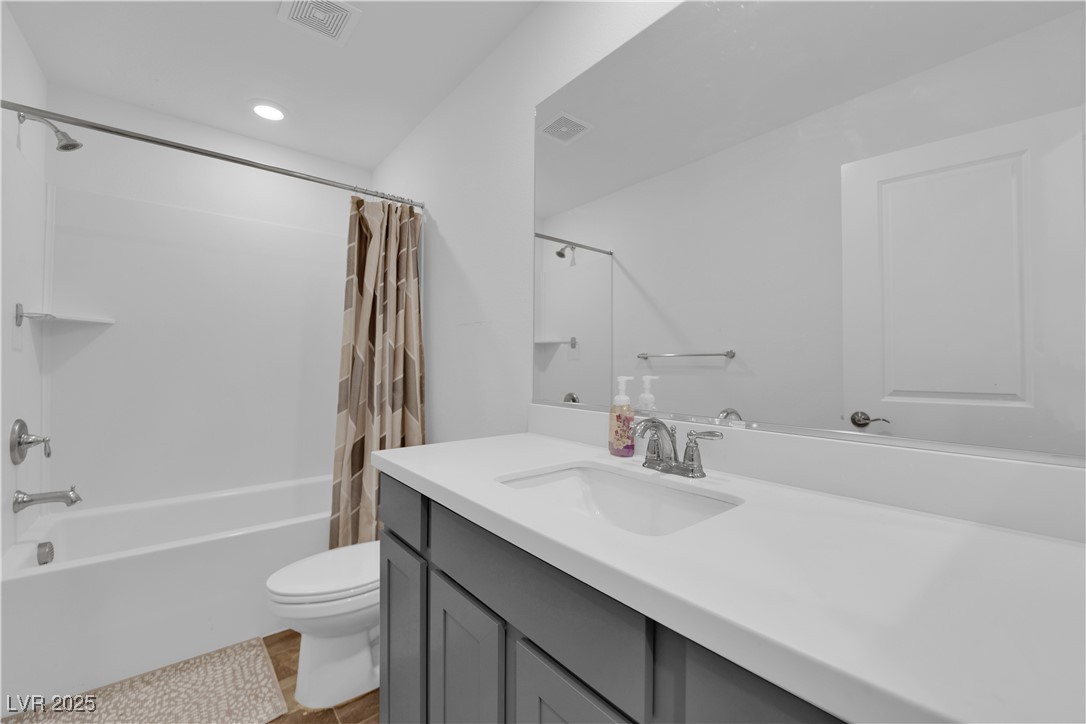 10375 Rose Palisade Street Property Photo 16