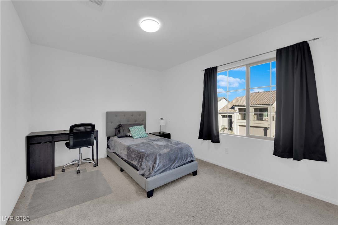 10375 Rose Palisade Street Property Photo 17