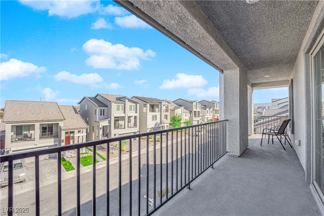 10375 Rose Palisade Street Property Photo 42