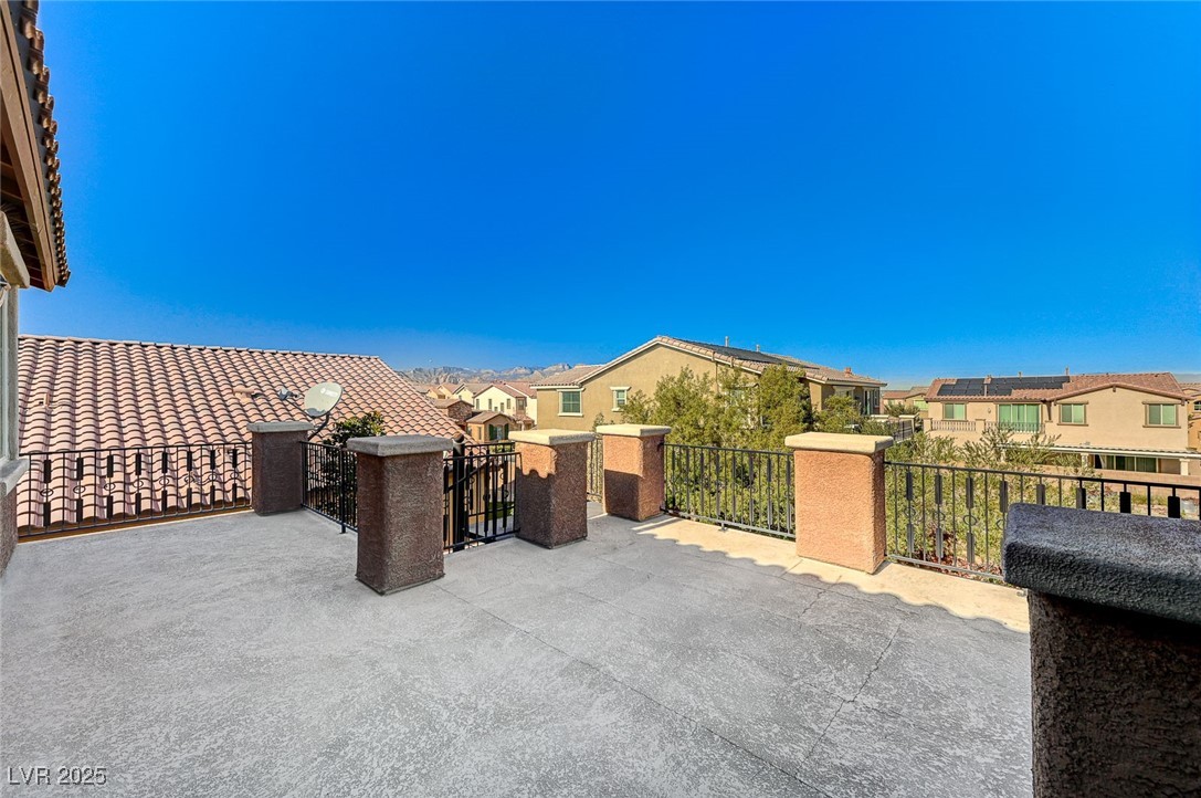 8864 Sherborne Gate Avenue Property Photo 16