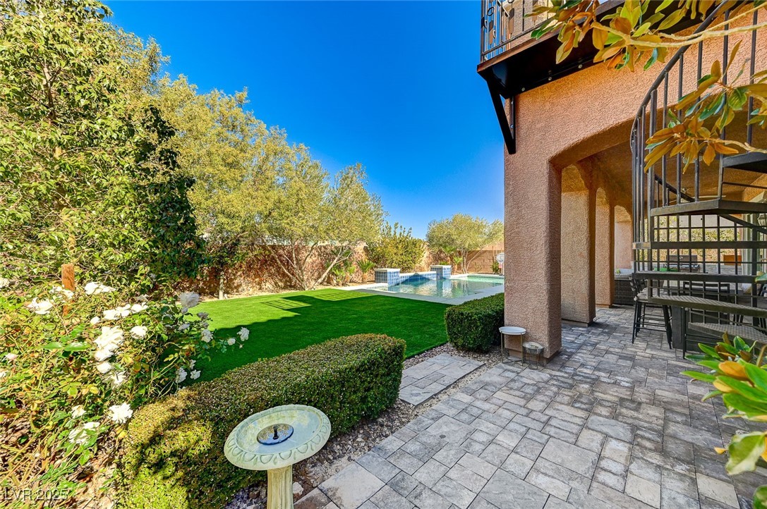8864 Sherborne Gate Avenue Property Photo 45