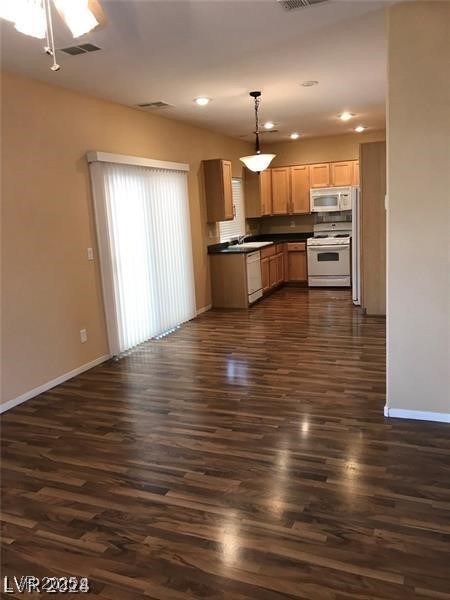 8708 Gateway Glen Drive Property Photo 2
