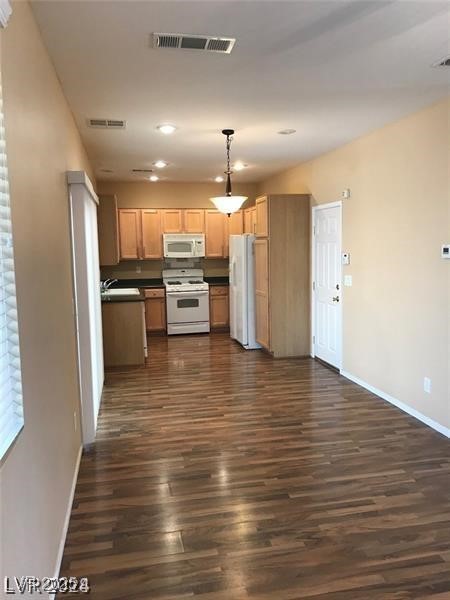 8708 Gateway Glen Drive Property Photo 3