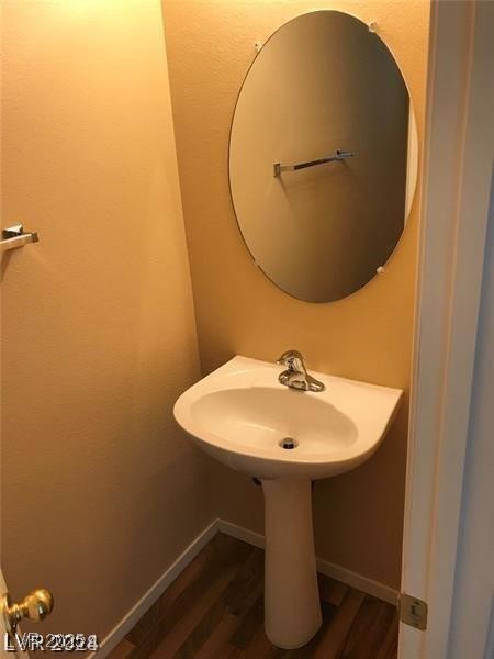 8708 Gateway Glen Drive Property Photo 15