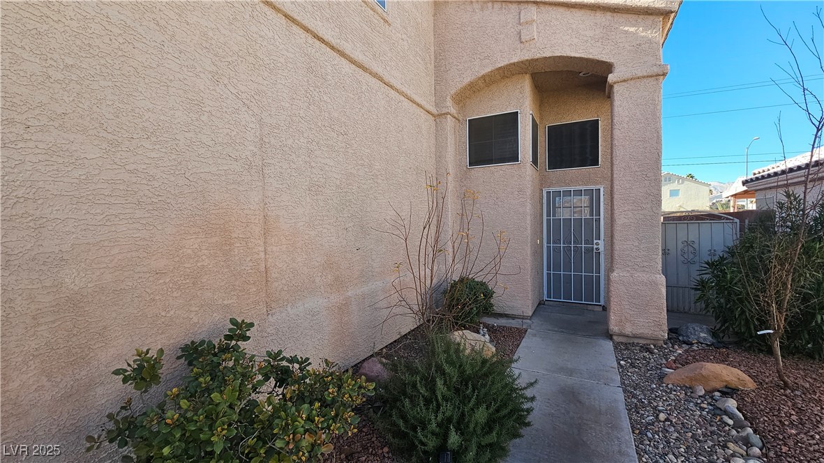 1829 Sierra Hills Way Property Photo 3
