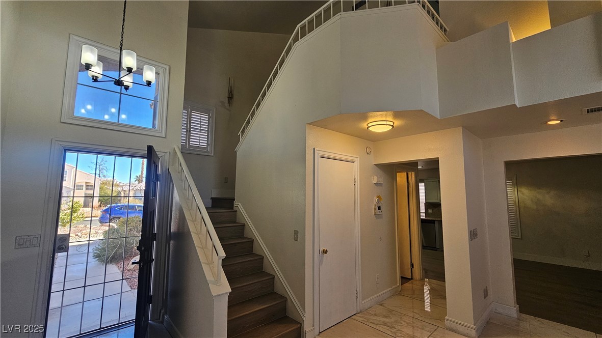 1829 Sierra Hills Way Property Photo 4