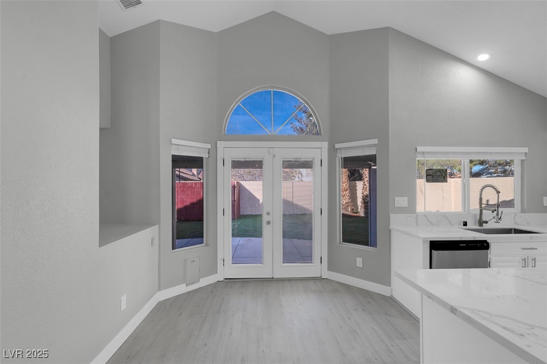 6586 West Mesa Vista Avenue Property Photo 22