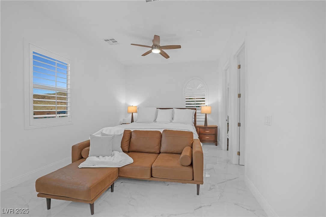 9 Porto Malaga Street Property Photo 17