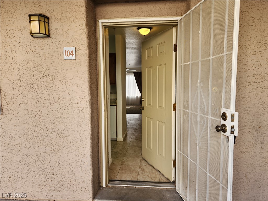 2060 Mesquite Lane 104 Property Photo 4