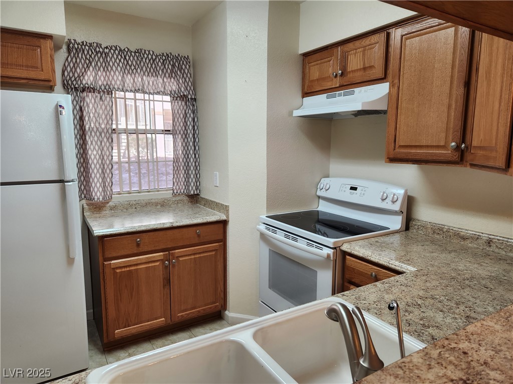 2060 Mesquite Lane 104 Property Photo 10
