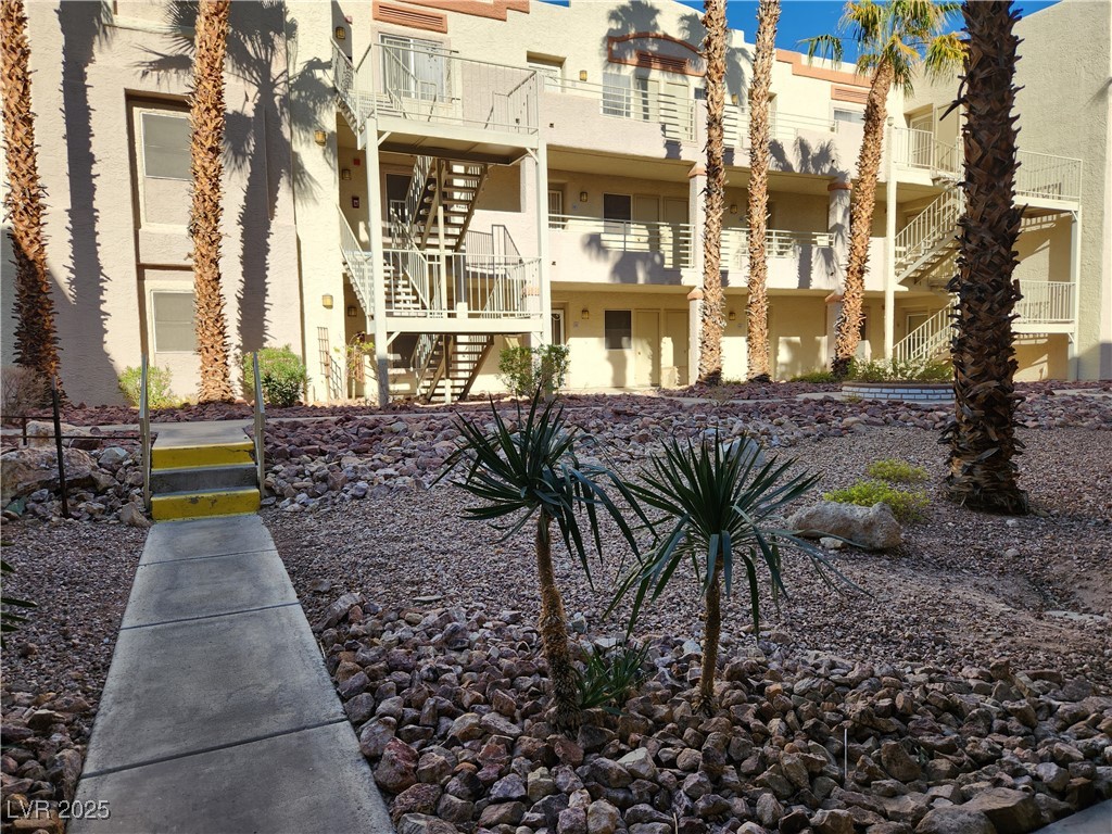 2060 Mesquite Lane 104 Property Photo 19