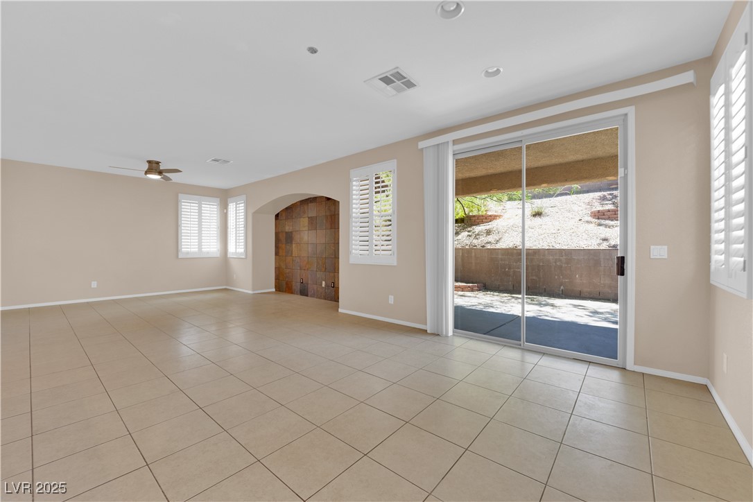 2429 Allegretto Avenue Property Photo 7