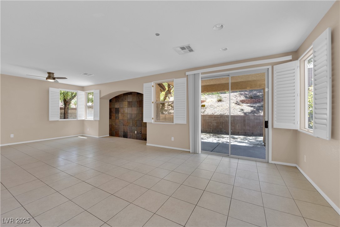 2429 Allegretto Avenue Property Photo 17