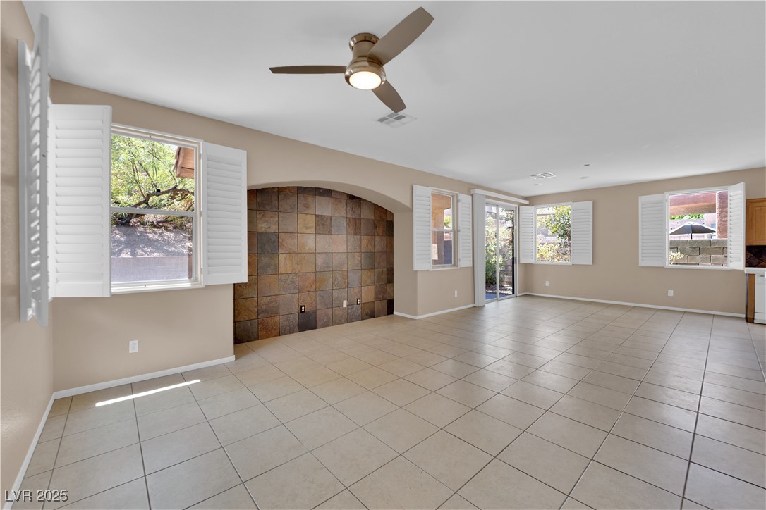 2429 Allegretto Avenue Property Photo 18