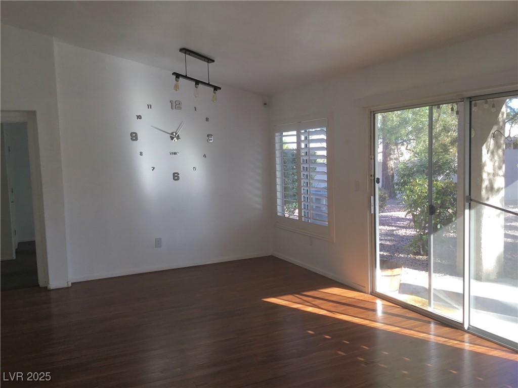 10321 Junction Hill Drive Property Photo 7
