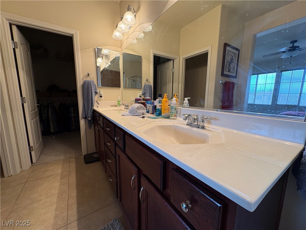 8396 Waylon Avenue Property Photo 7