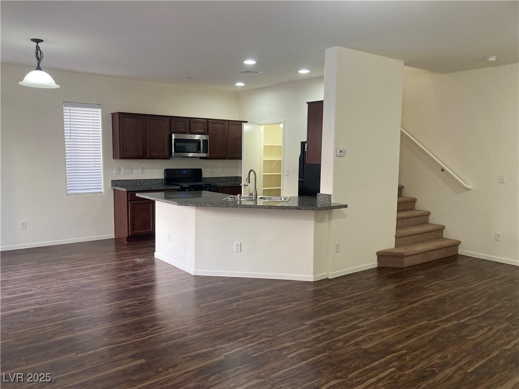 9536 Knopfler Lane Property Photo 3