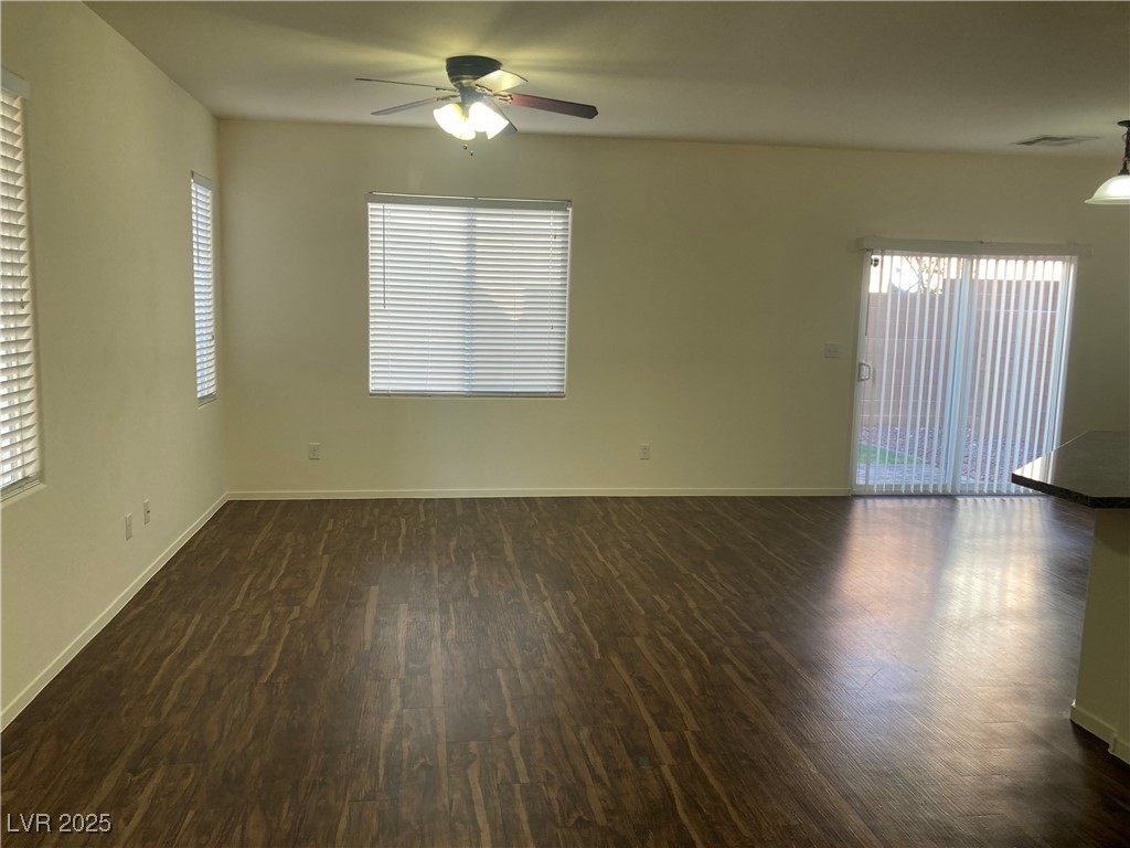 9536 Knopfler Lane Property Photo 4