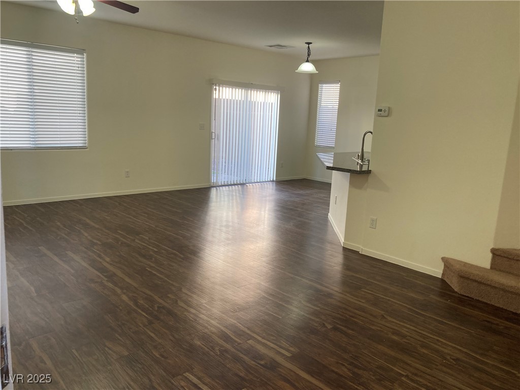 9536 Knopfler Lane Property Photo 5