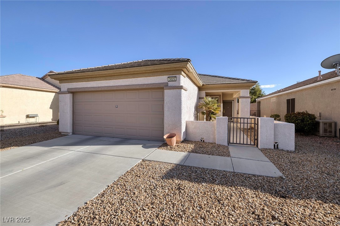 3025 Seaford Peak Drive Property Photo 3