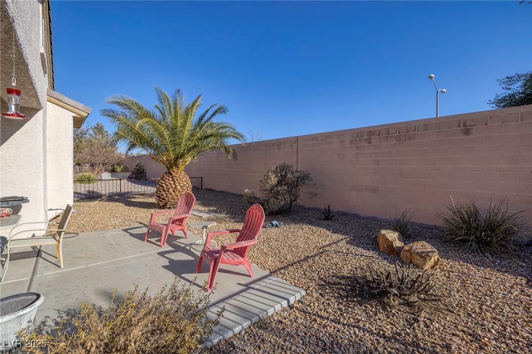 3025 Seaford Peak Drive Property Photo 6