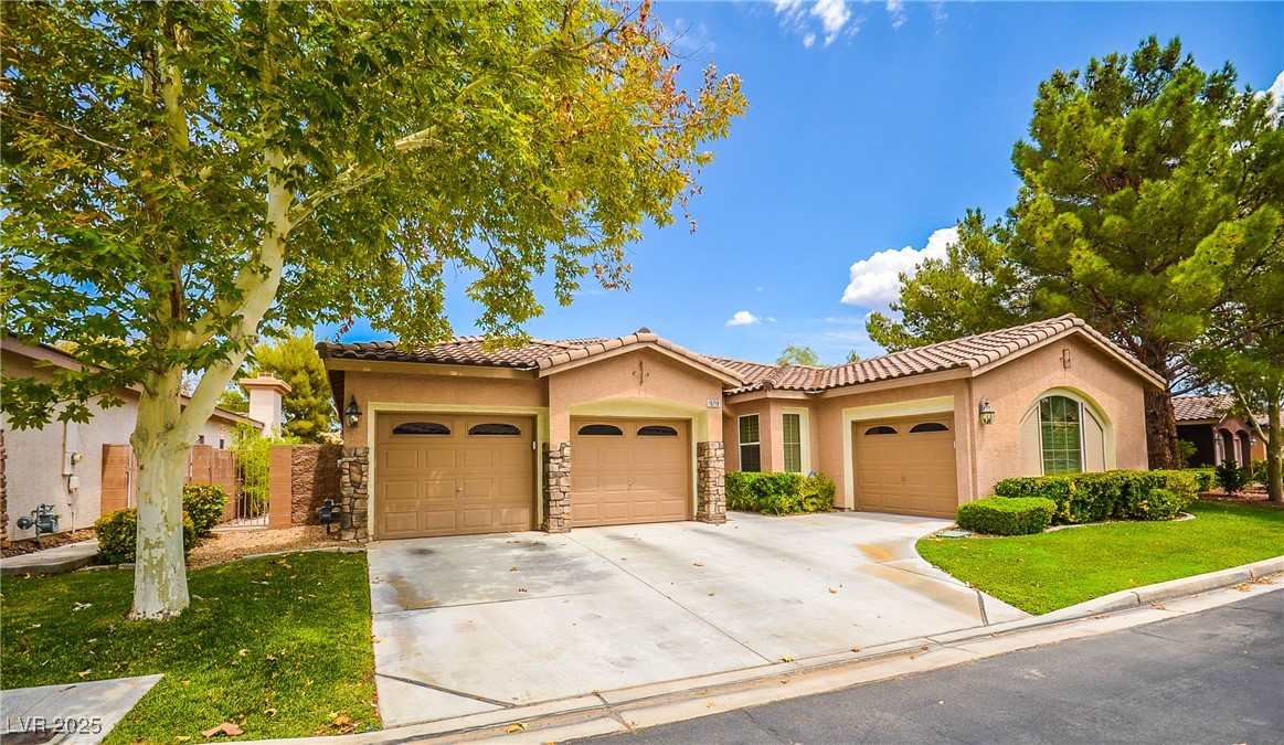 10718 Del Rudini Street Property Photo 1