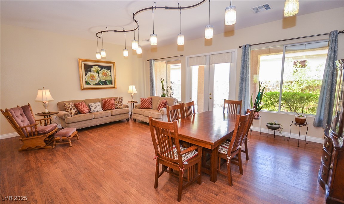 10718 Del Rudini Street Property Photo 4