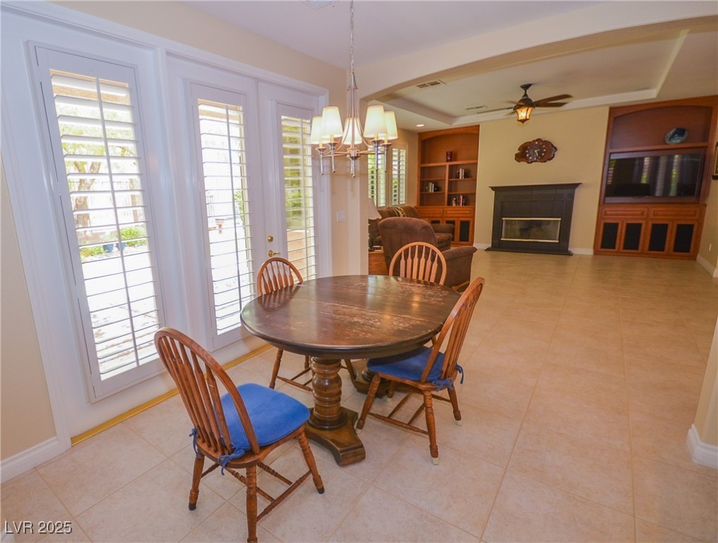10718 Del Rudini Street Property Photo 10