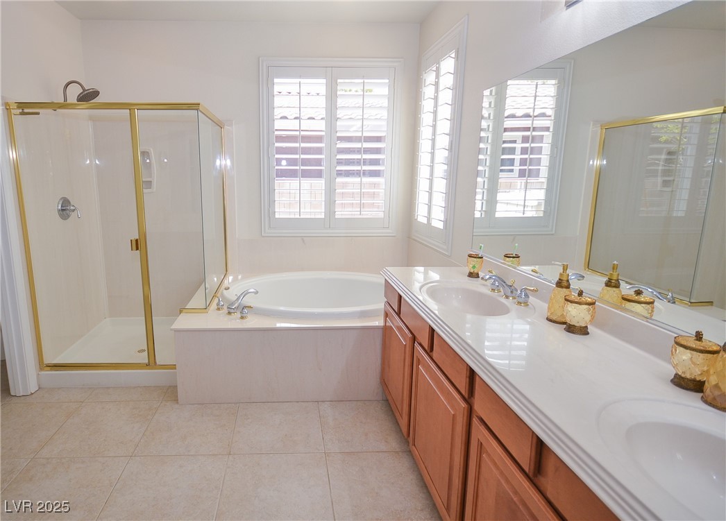 10718 Del Rudini Street Property Photo 17