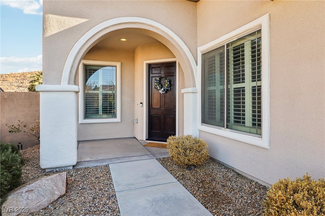 12 Oro Valley Drive Property Photo 4