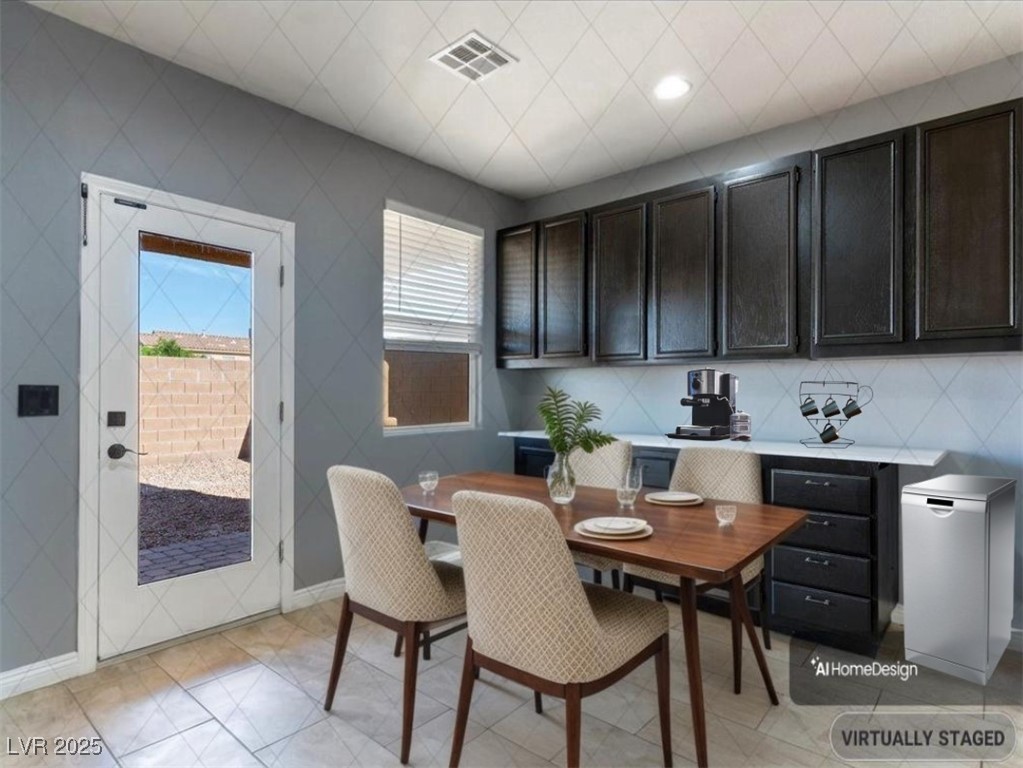 1012 Water Cove Street Property Photo 6