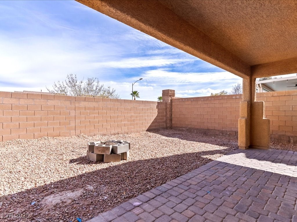 1012 Water Cove Street Property Photo 33