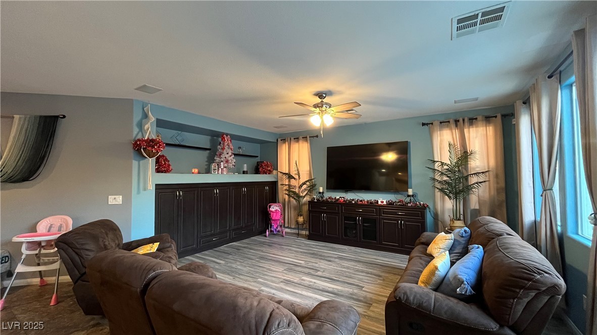 2316 Mountain Rail Drive Property Photo 7