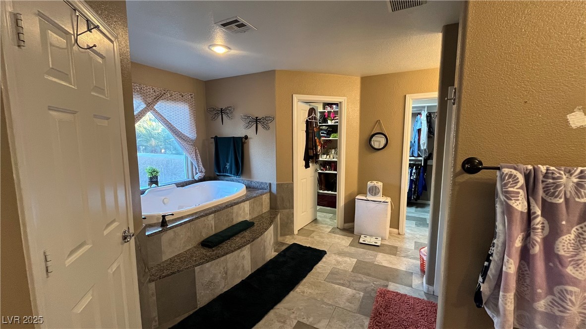 2316 Mountain Rail Drive Property Photo 18
