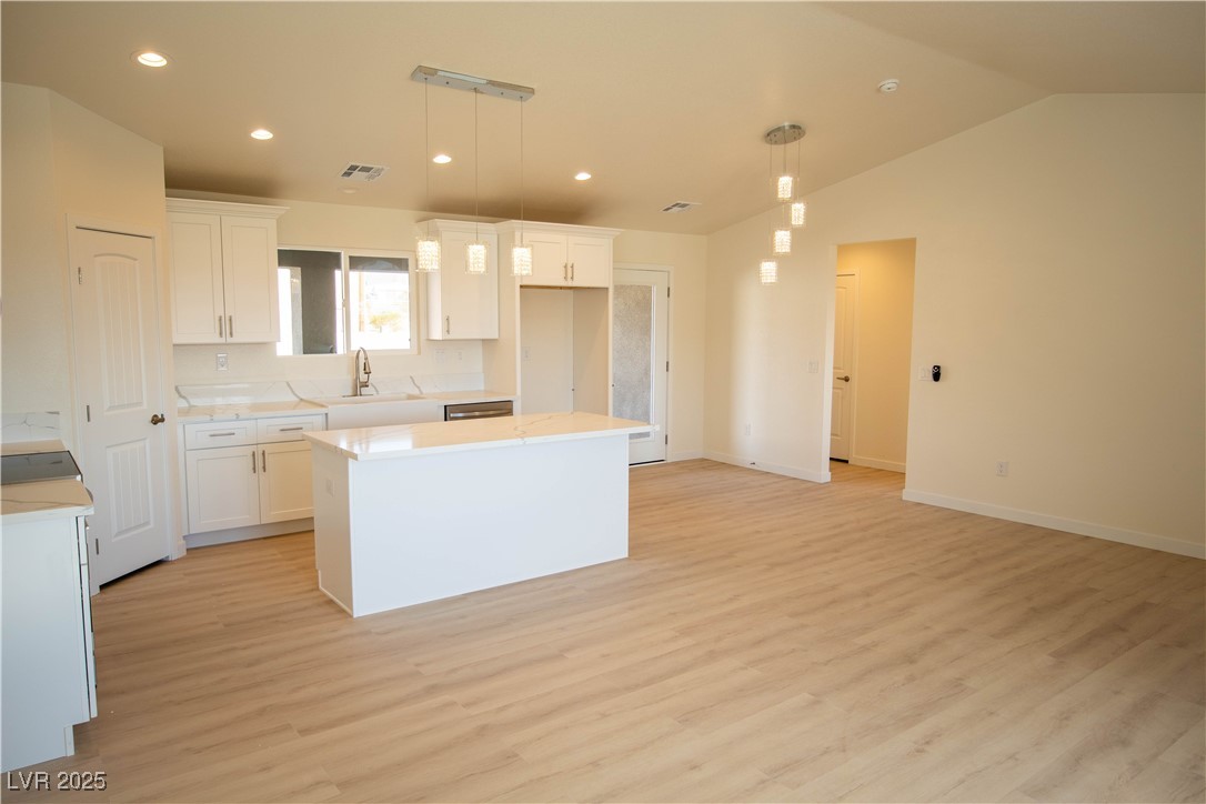 5841 Genoa Avenue Property Photo 7