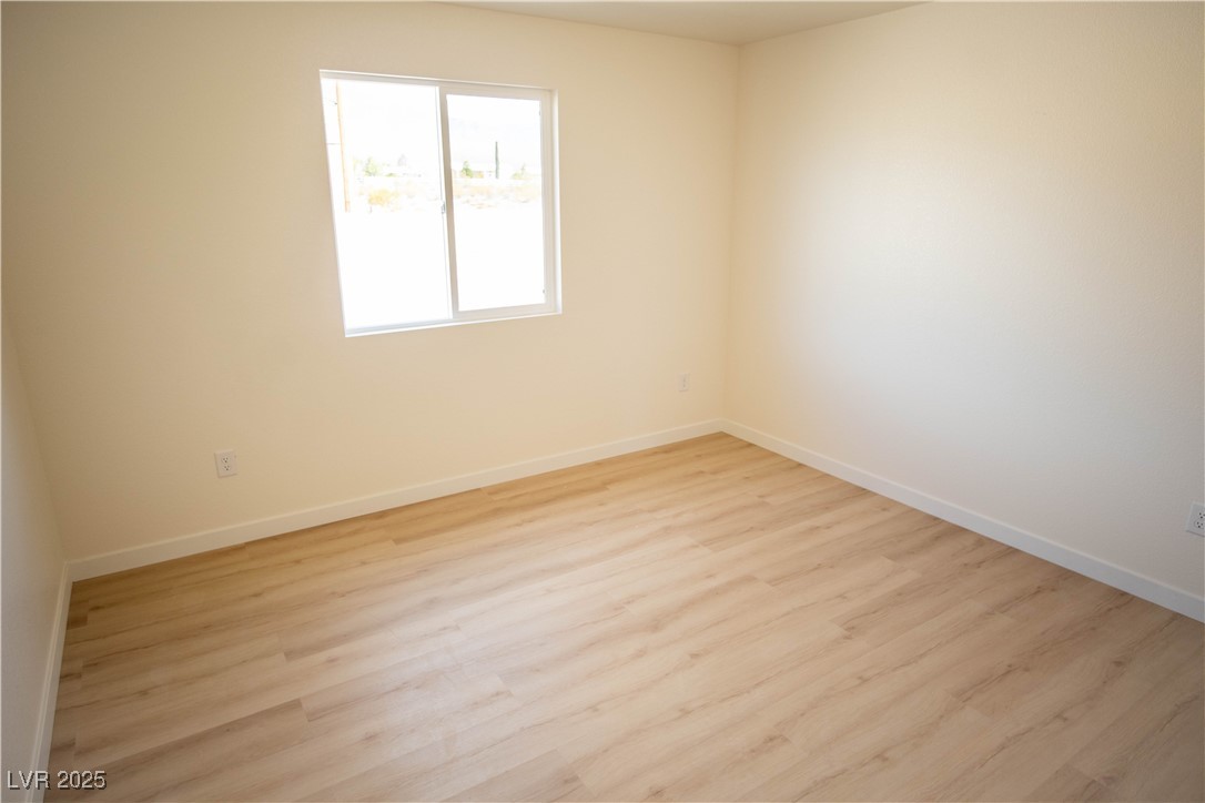 5841 Genoa Avenue Property Photo 19