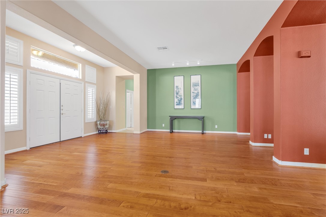 6545 Candleglade Court Property Photo 3