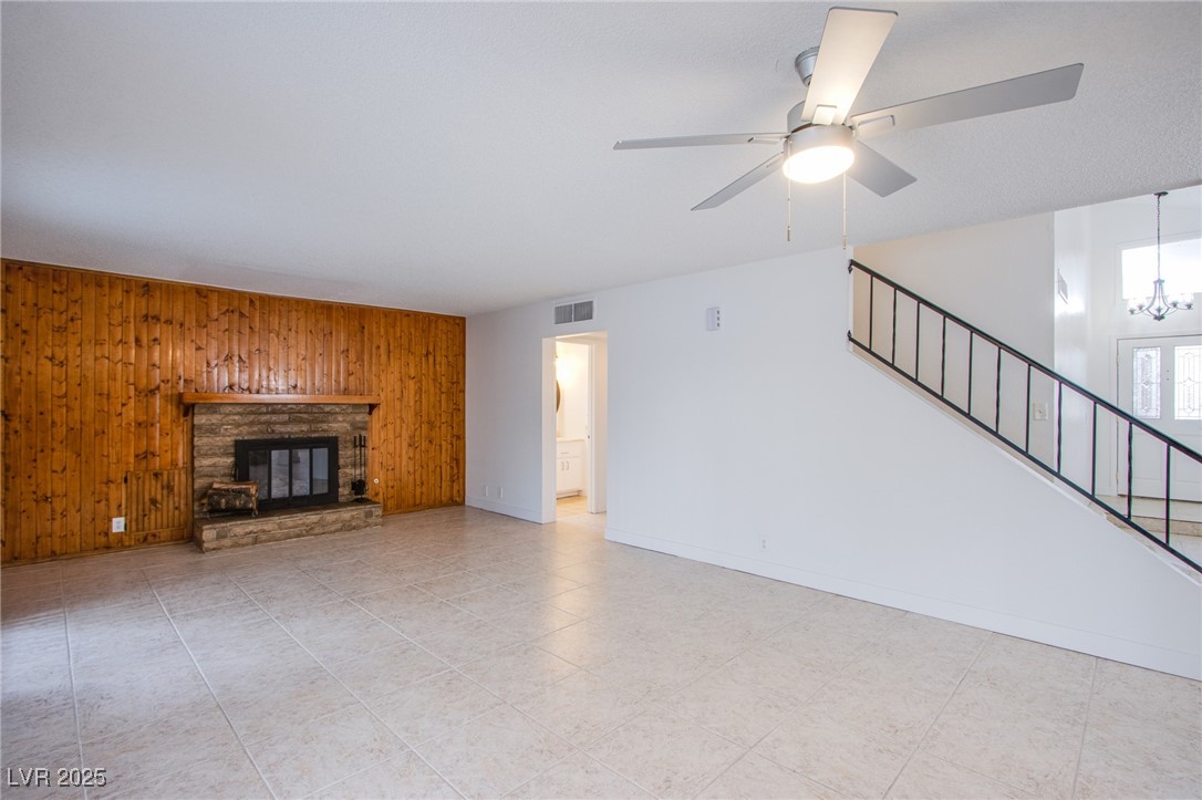 881 Stonehenge Street Property Photo 13