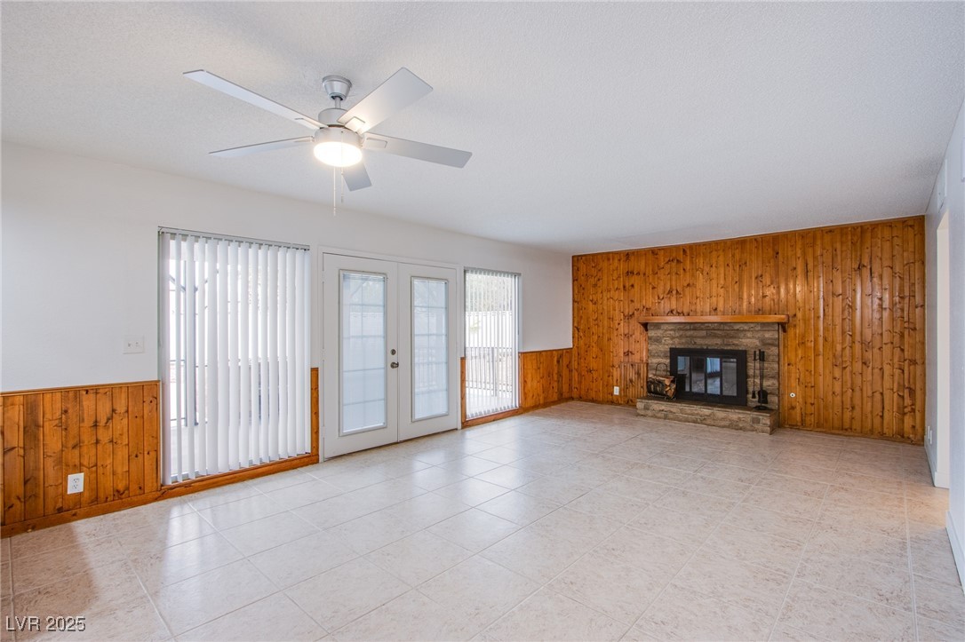 881 Stonehenge Street Property Photo 14