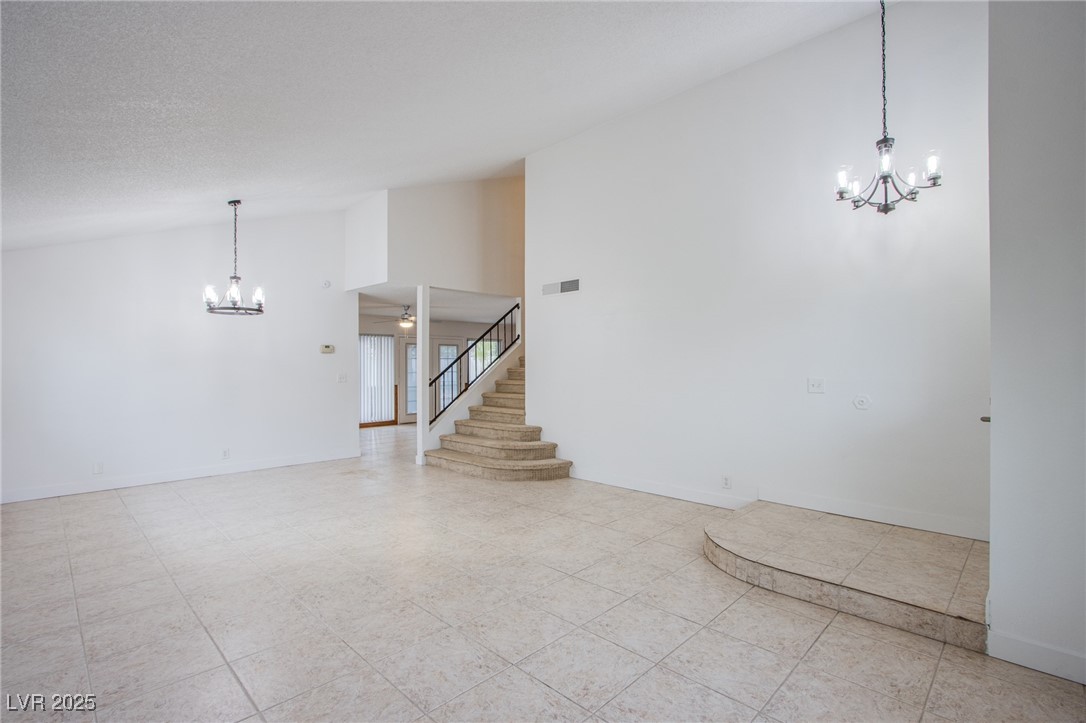 881 Stonehenge Street Property Photo 19