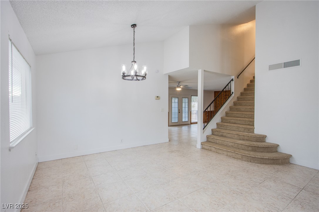 881 Stonehenge Street Property Photo 20