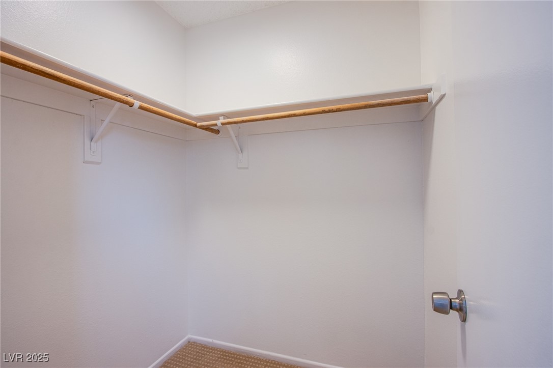 881 Stonehenge Street Property Photo 34