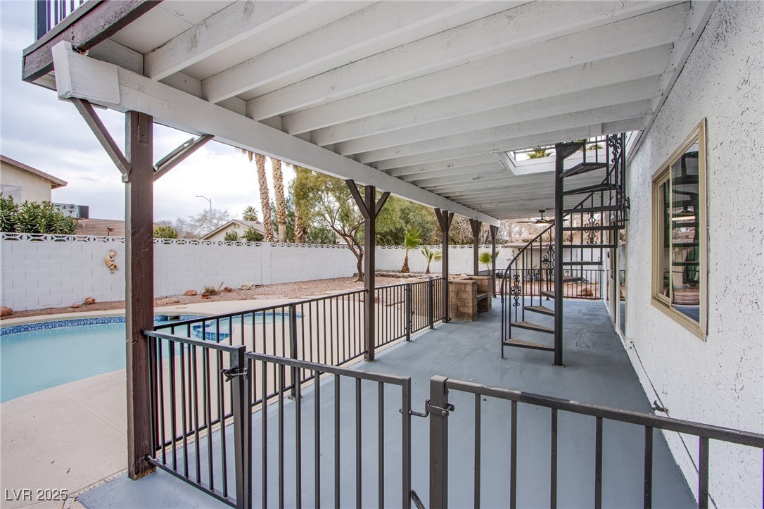 881 Stonehenge Street Property Photo 38