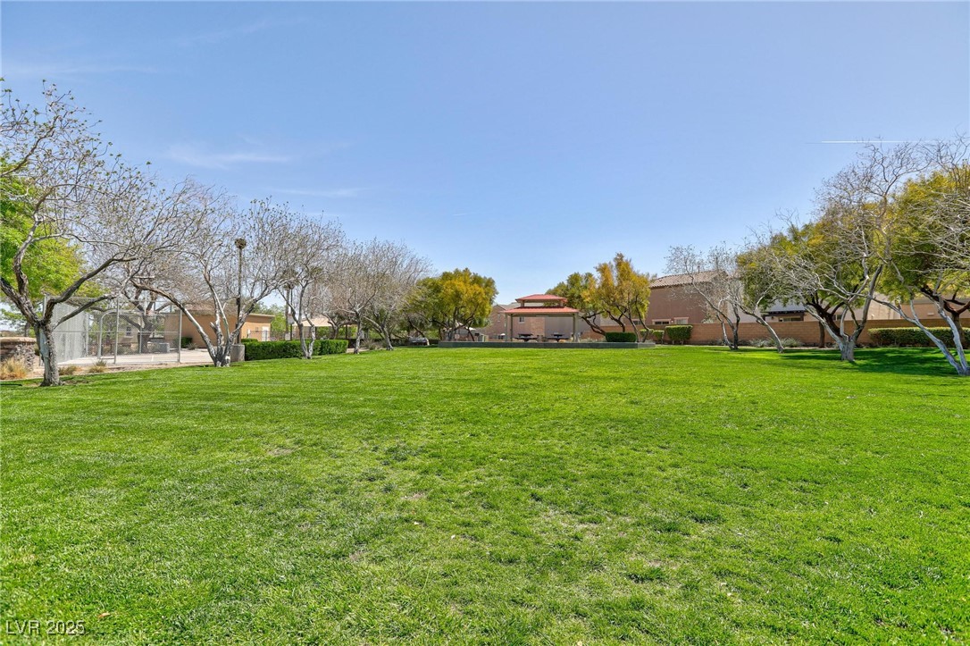 7660 Fabled Filigree Street Property Photo 27